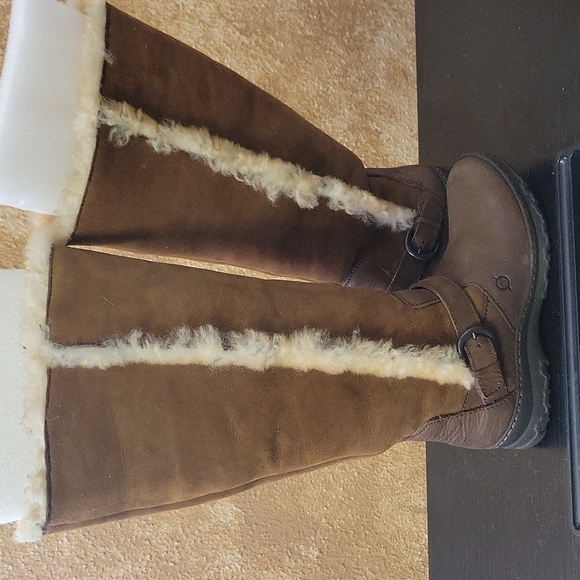 Boots - Picture 2 of 4